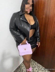 Hermosa mulata super aventurera y cariñosa