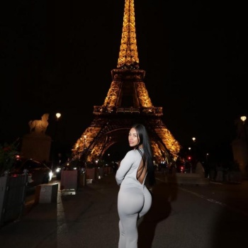 Hola guapo soy mariana una latina espontánea elegante, Benidorm