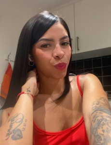 Isabella cariÑosa y simpatica atractiva disponible 24 h en benidorm