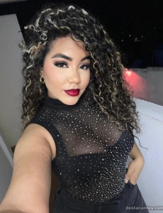 Hola me llamo Lucia soy una morena divina,