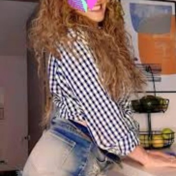 Tu rubia te espera para un buen masaje, Torrevieja
