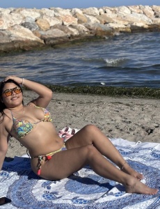 Holaa cariño soy valentina chica joven elegante y cariñosa