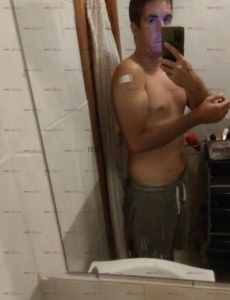 Bdsm pareja ofrece sus servicios, llámame y no te arrepentirás