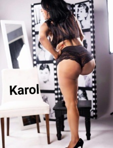 Madurita cachonda morbosa con arnes novedad