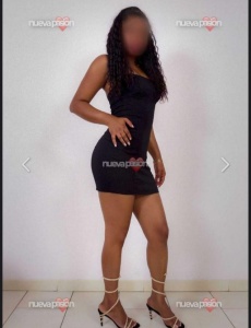 Una chica con un encanto único, nueva en la zona