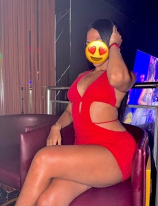 Espectacular colombiana a pasarlo de maravilla en torrevieja centro