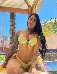 Hola cariño, soy michell, una colombiana muy cachonda de 25 años, dispuesta a experimentar y complacerte en todas tus fa
