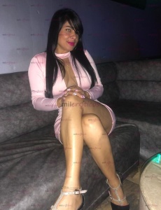 Linda latina para salir y pasarlo muy bien
