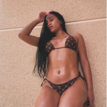 Valerie es una chica hermosa de 24 años, Orihuela
