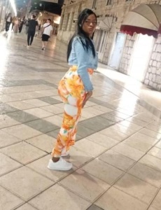 , roxy joven morena delgada en torrevieja