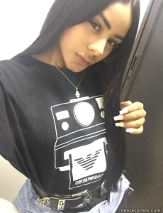 Megan – colombiana joven, divertida y en rojales