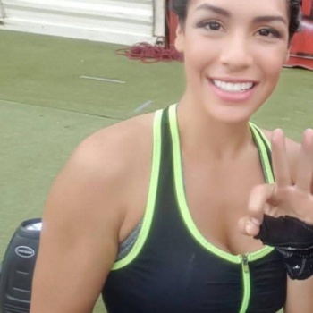 Sara nueva en zona seriedad masajista profesiona regÁlate un momento para desconectar con unas manos increÍbles seriedad, Calpe