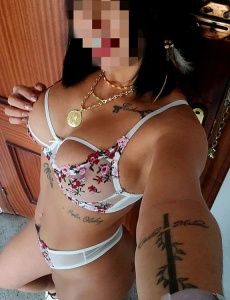 La reina de la simpatía. Sola en cuando.