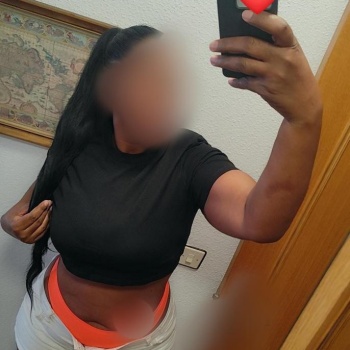 Sara hermosa chica mulata y tu plan perfecto, Elche