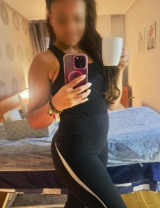 Clara,nueva masajista,masajes deportivo. + lingham