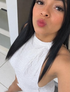 Elegante y auténtica chica