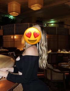 Paula, española, masajista profesional