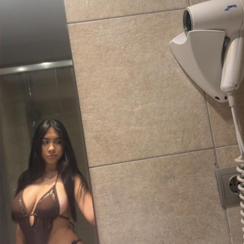 Hola amor soy karina, Benidorm