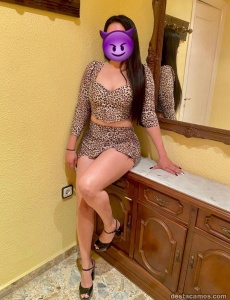 Putita muy cachonda con ganas de follar bien duro
