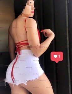 Yasmin muñequita encantadora juguetona traviesa