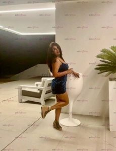 Viviana ven y disfruta de una una compañía