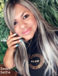 Mamasita rica y apretadita..