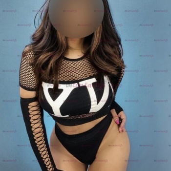 Adriana morena delgada guapa, simpática agradable, Elche