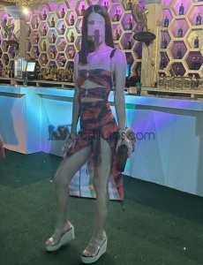 Hola soy susan, una chica de 22 años de piel canela, me gusta conocer gente nueva