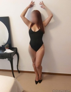 Masajista relajante y terapéutica