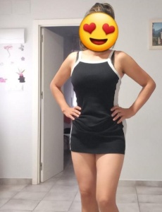 Jenny morena delgada