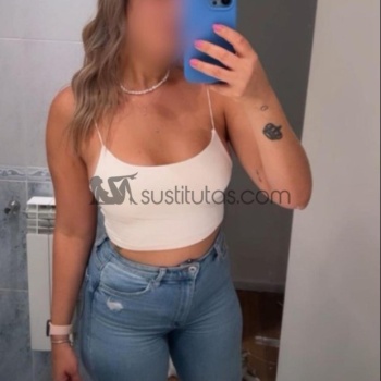 Ana, estoy recién llegada y con ganas inmensas de conocer gente, soy una rubia preciosa, implicada y conversadora, Alicante