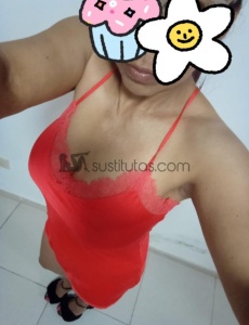 Divertida, atrevida, con mucho que ofrecer y unas ganas inmensas de vivir nuevas experiencias con los demás