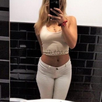 Dulce, estoy en moraira de vacaciones y aprovechando para estudiar, hacer amistades y contactos, Alicante