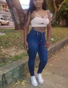 Dispuesta a vivir experiencias nuevas y conocer chicos