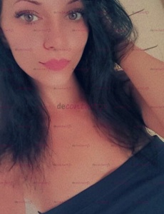 Hola soy una joven morena y sexy en torrevieja