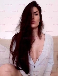 Chica española gabinete en sakura masajes