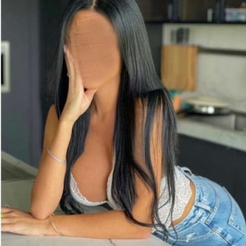 Victoria madurita super elegante, Alicante