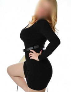 Rubita muy caÑera super aada luana 19 aÑitos