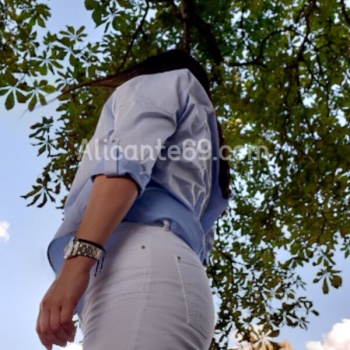Alejandra, tu compañía, Alicante
