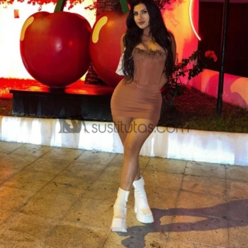 Hola soy catalina, jovencita dulce, alegre, cariñosa y divertida, soy de piel morena y cabello largo negro, Alicante