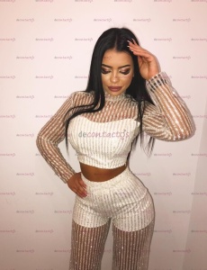 Valeria muy dulce y dispuesta a conocer gente nueva