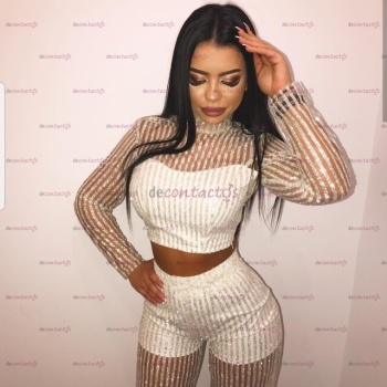 Valeria muy dulce y dispuesta a conocer gente nueva, Benidorm
