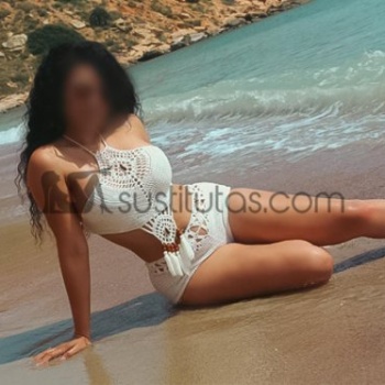 Me llamo niki y me considero una chica muy natural, capaz de compartir con cualquiera los mejores ratos del mundo, Alicante