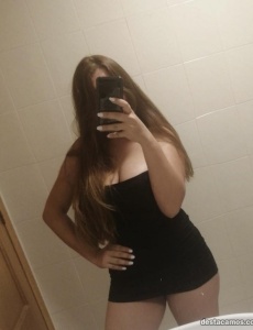 Catalina , esta gatita quiere su lech!!