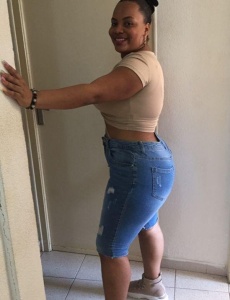 Monica , una guapa y extrovertida chica