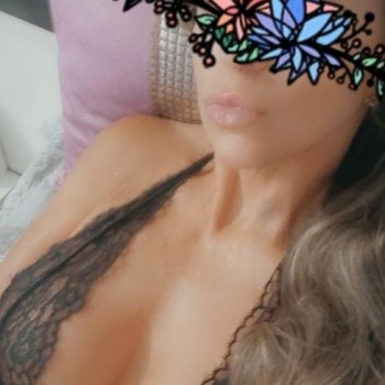Silvia guapísima masajista céntrico, Alicante