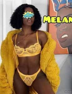Encantadoras y preciosa mulata de 25 años