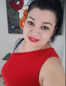 Rosy experta en masajes simpatica manos de seda