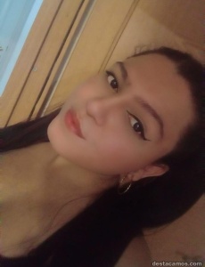 Jovencita latina 24 horas