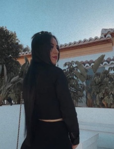 Scarlett jovencita masajista